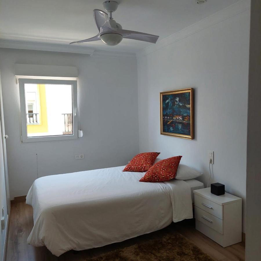 Apartamento Frente A La Playa Piso 2 Естепона Екстериор снимка